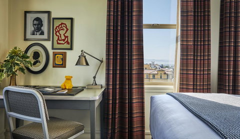 Graduate Berkeley - Click Find 1