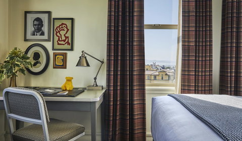 Graduate Berkeley - Click Find 12