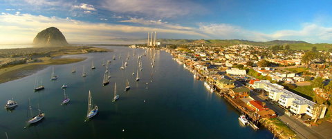 456 Embarcadero Inn & Suites - Click Find 0