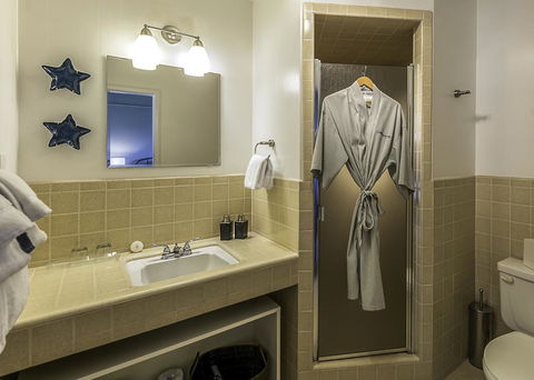 Inn At Schoolhouse Creek - Click Find 6