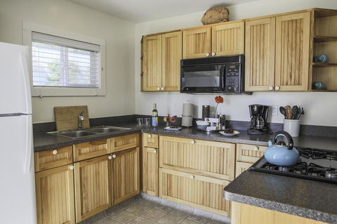 Inn At Schoolhouse Creek - Click Find 16