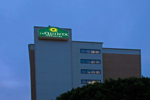 La Quinta By Wyndham LAX - Lawyer Find 0