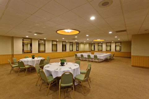 La Quinta By Wyndham LAX - Lawyer Find 5