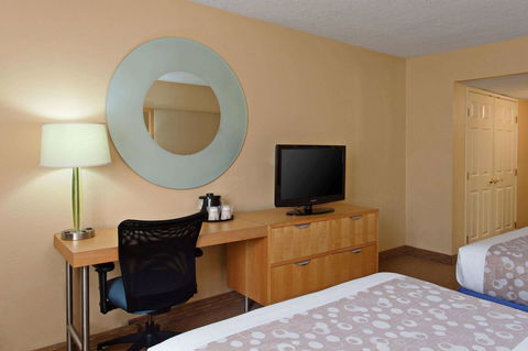 La Quinta By Wyndham LAX - Lawyer Find 16
