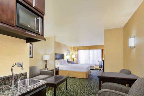 Holiday Inn Express Hotel & Suites Atascadero - Click Find 34