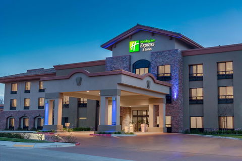 Holiday Inn Express Hotel & Suites Atascadero - Click Find 12