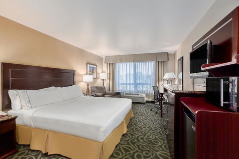 Holiday Inn Express Hotel & Suites Atascadero - Click Find 3