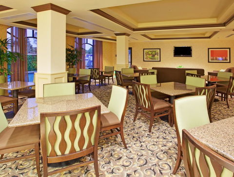 Holiday Inn Express Hotel & Suites Atascadero - Click Find 29