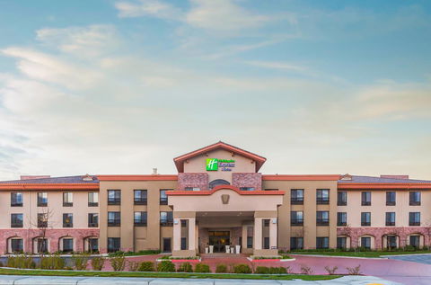 Holiday Inn Express Hotel & Suites Atascadero - Click Find 0