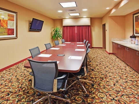 Holiday Inn Express Hotel & Suites Atascadero - Click Find 19