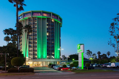 Holiday Inn Long Beach - Airport - Click Find 31