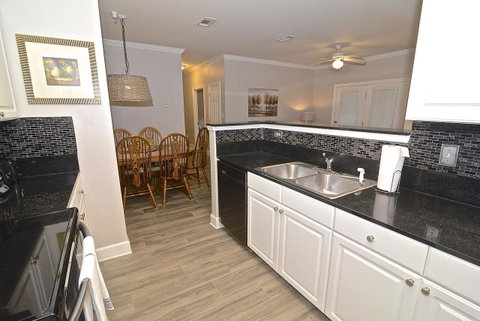 Park Avenue 109 Condo - Click Find 7