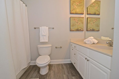 Park Avenue 109 Condo - Click Find 17