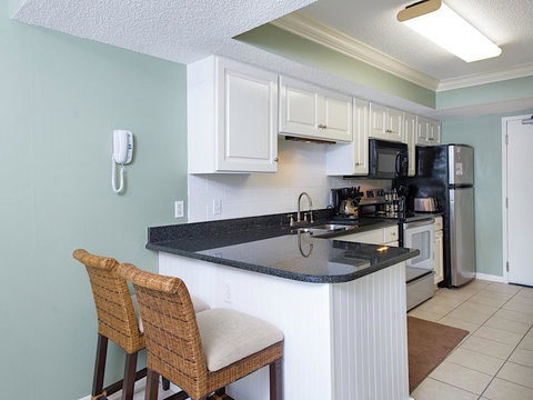 949 West Beach Condo - Bet 4u 7