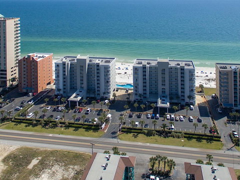 949 West Beach Condo - Bet 4u 10