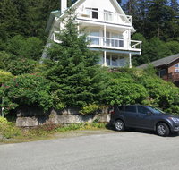 Kelli Creek Cottage