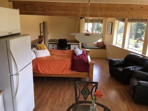 Kelli Creek Cottage - Click Find 7