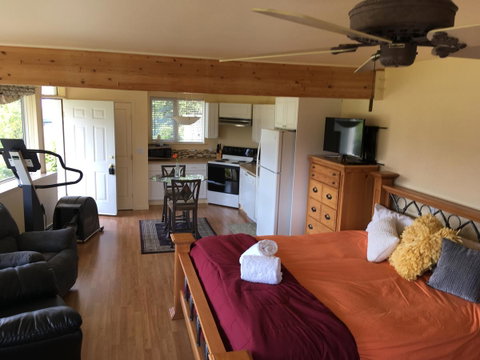 Kelli Creek Cottage - Click Find 6