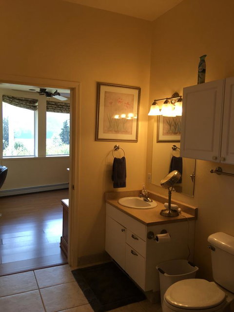 Kelli Creek Cottage - Click Find 10