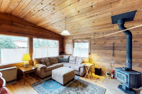 Alpina Cabin - Bet 4u 2