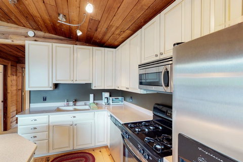 Alpina Cabin - Bet 4u 5