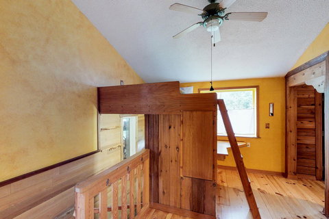 Alpina Cabin - Bet 4u 14