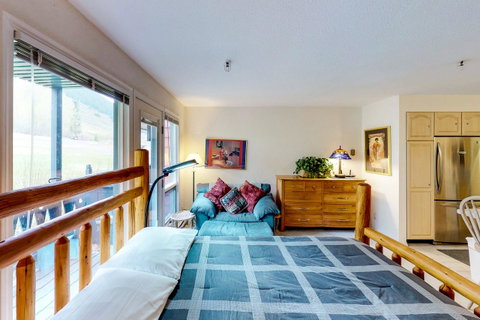 East Condo# 210 - Click Find 4