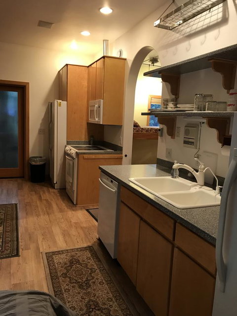 Girdwood Stained Glass B&B - Click Find 8