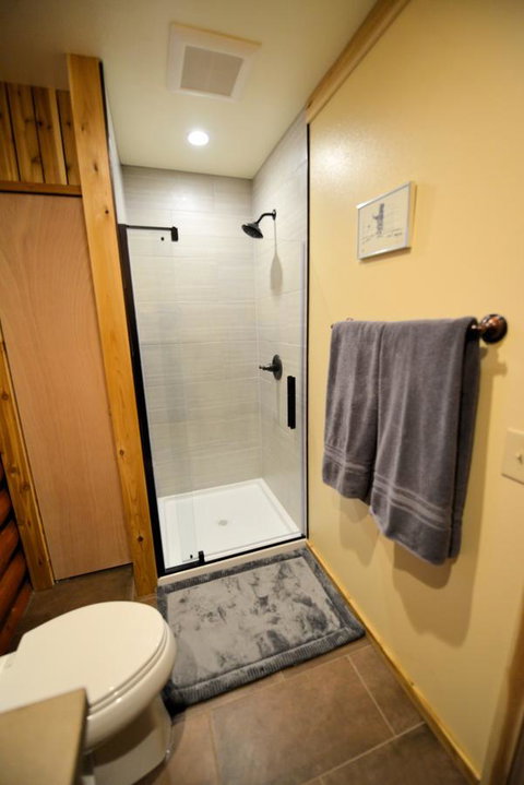 Placer Cabin - Click Find 11