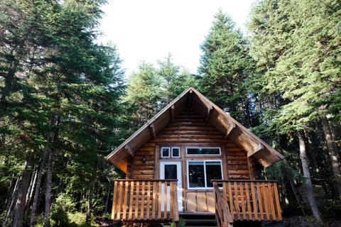 Glacier Cabin - Click Find 0