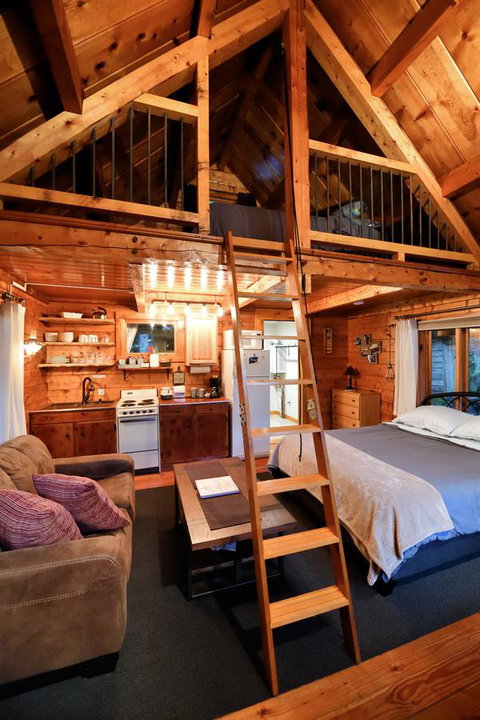 Glacier Cabin - Click Find 6