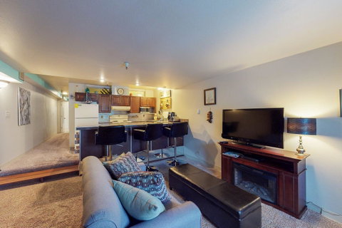 Alyeska West #708 - Click Find 0