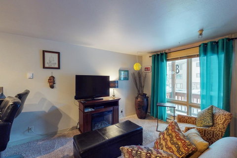 Alyeska West #708 - Click Find 1