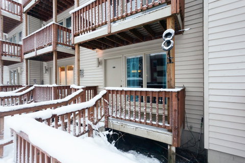 Alyeska West #708 - Click Find 15