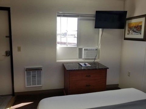 Affordable Retreat Sleeps 2 Near Grand Canyon - Bet 4u 2