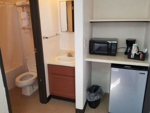 Affordable Retreat Sleeps 2 Near Grand Canyon - Bet 4u 1