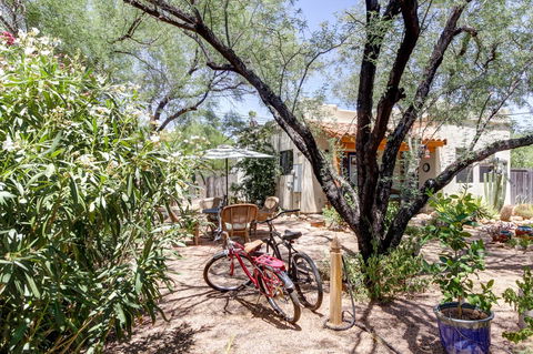 Private Southwestern Style Casita - Click Find 15