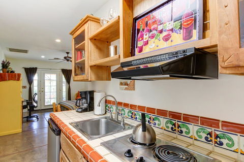 Private Southwestern Style Casita - Click Find 19