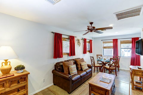 Private Southwestern Style Casita - Click Find 2