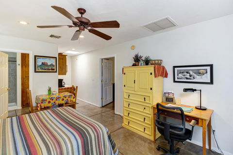 Private Southwestern Style Casita - Click Find 1