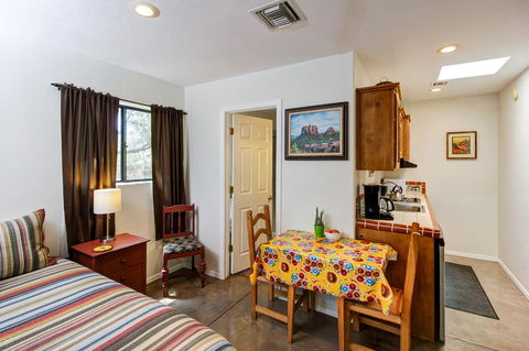 Private Southwestern Style Casita - Click Find 18