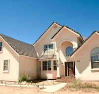 8 Bedroom 6 Bath Lake Powell Vacation House