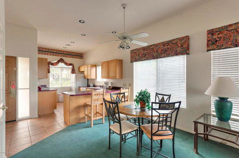 Captivating Townhouse In Green Valley - Bet 4u 9