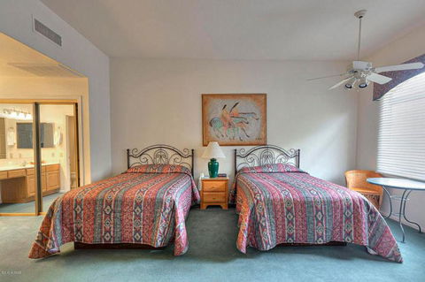 Captivating Townhouse In Green Valley - Bet 4u 7