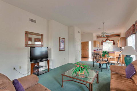 Captivating Townhouse In Green Valley - Bet 4u 6