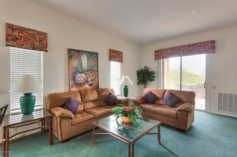Captivating Townhouse In Green Valley - Bet 4u 10