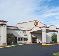 Super 8 by Wyndham Hartford