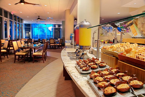 Hilton Singer Island Oceanfront Resort - Bet 4u 17