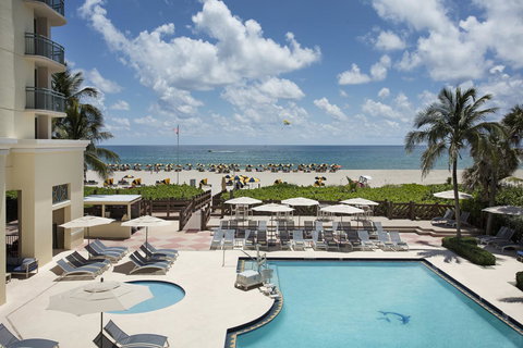Hilton Singer Island Oceanfront Resort - Bet 4u 40